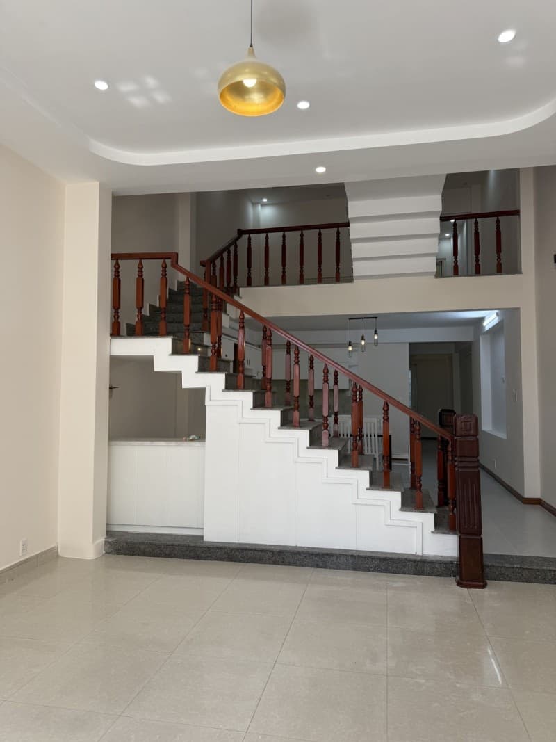 Dương Vân Nga 100 3 5 20 11 tỷ Sơn Trà HD 10 đến 20 HD Chuyên viên Thiết UVCG K08 Khối Trí Đức 09357