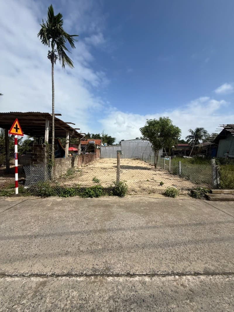 Đất 200m² mặt tiền 7m Cẩm Thanh DePam, Hội An — gần biển, tiềm năng kinh doanh, mặt tiền đường lớn, ô tô đỗ cửa