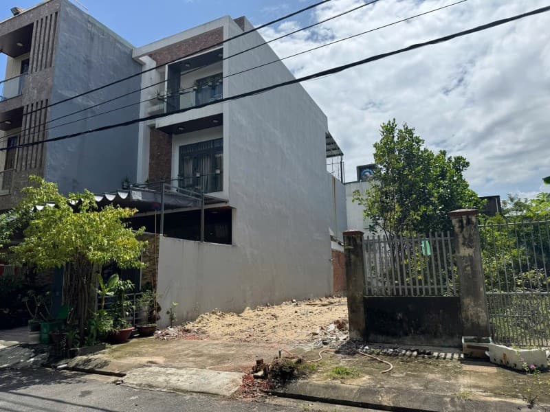 Đất 200m² mặt tiền 10m Mỹ An, Ngũ Hành Sơn — gần biển, tiềm năng kinh doanh, mặt tiền đường lớn, ô tô đỗ cửa