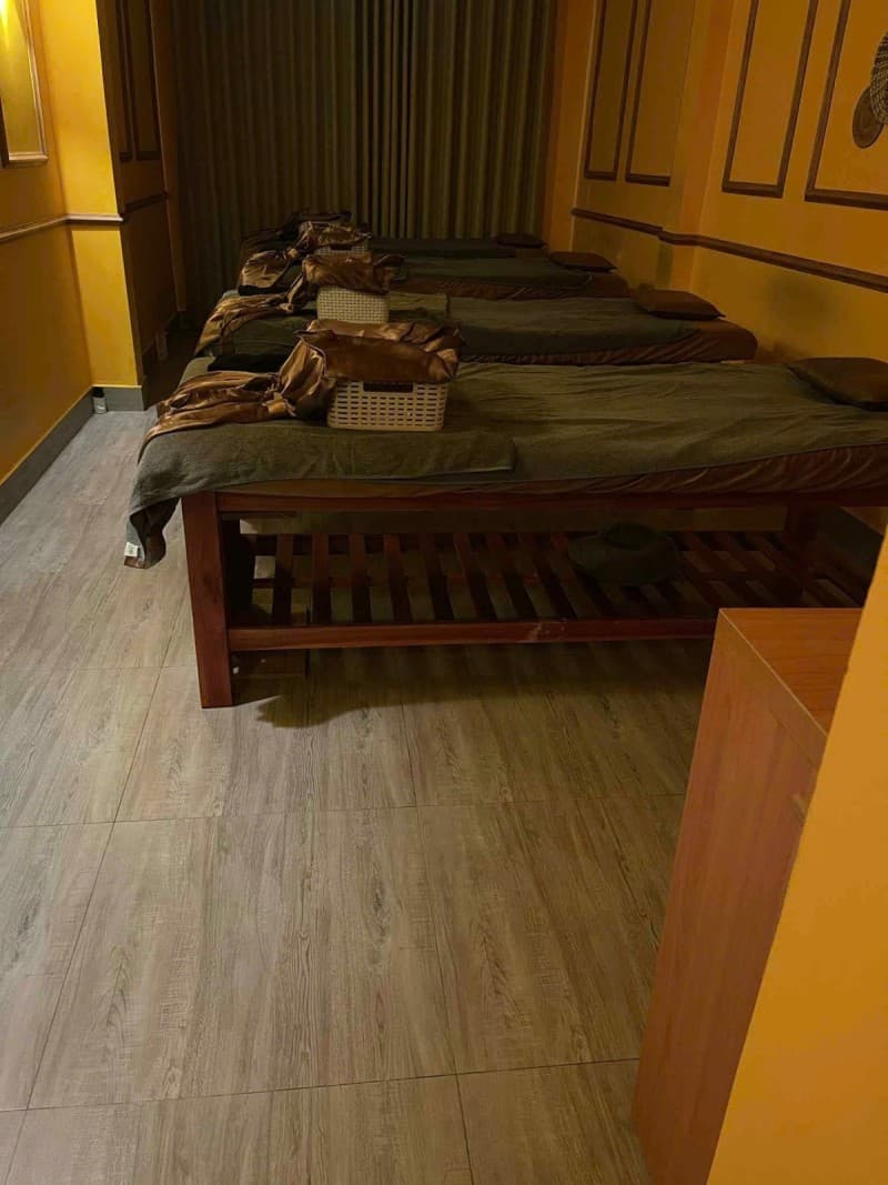 Nhà 3 tầng 180m² mặt tiền 8m Nguyễn Phúc Tần, Hội An — gần chợ, tiềm năng kinh doanh, mặt tiền đường lớn, tiềm năng tăng giá